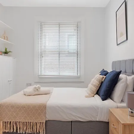 2 Bed Piccadilly Apartment 1 Londen Buitenkant foto